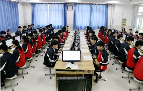 河北商贸学校2016年3+2招生专业解析 计算机专业及更多选择
