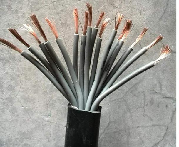阻燃计算机电缆导线 工业数据安全的隐形防线